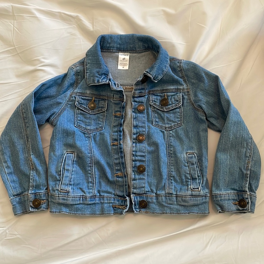 Lot of 2 size 4T denim jackets - GAP & Carters